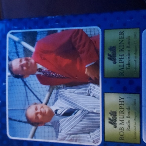 Bobblehead - Picture 3 of 4